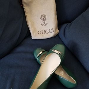 Women Gucci Leather Flats